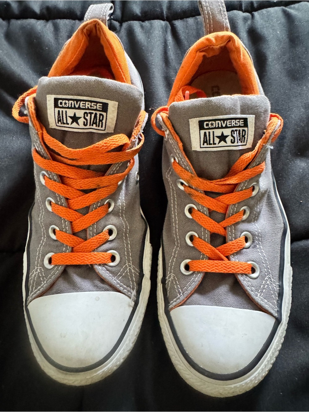 Converse All Stars Womens(10) Mens (8) Gray Canvas Sneakers with Orange Laces